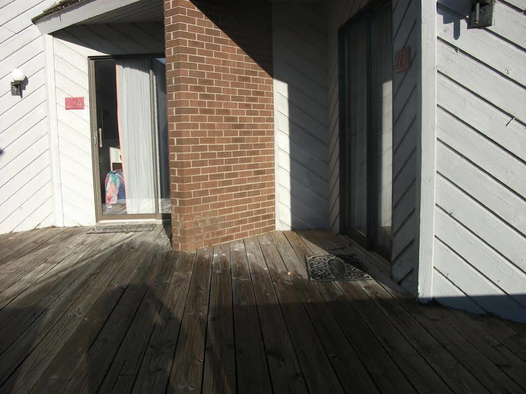 Knights Inn Mackinaw City Exterior photo